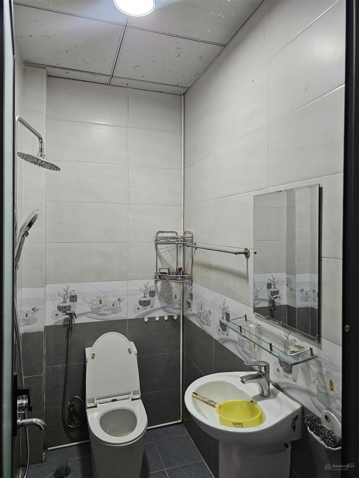Nhà 4 tỷ song ngữ lạc hồng cấp 4 sân xe hơi 81m2 gồm 2pn sổ riêng giá tốt vào ở ngay