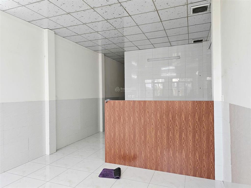 Nhà 4 tỷ song ngữ lạc hồng cấp 4 sân xe hơi 81m2 gồm 2pn sổ riêng giá tốt vào ở ngay