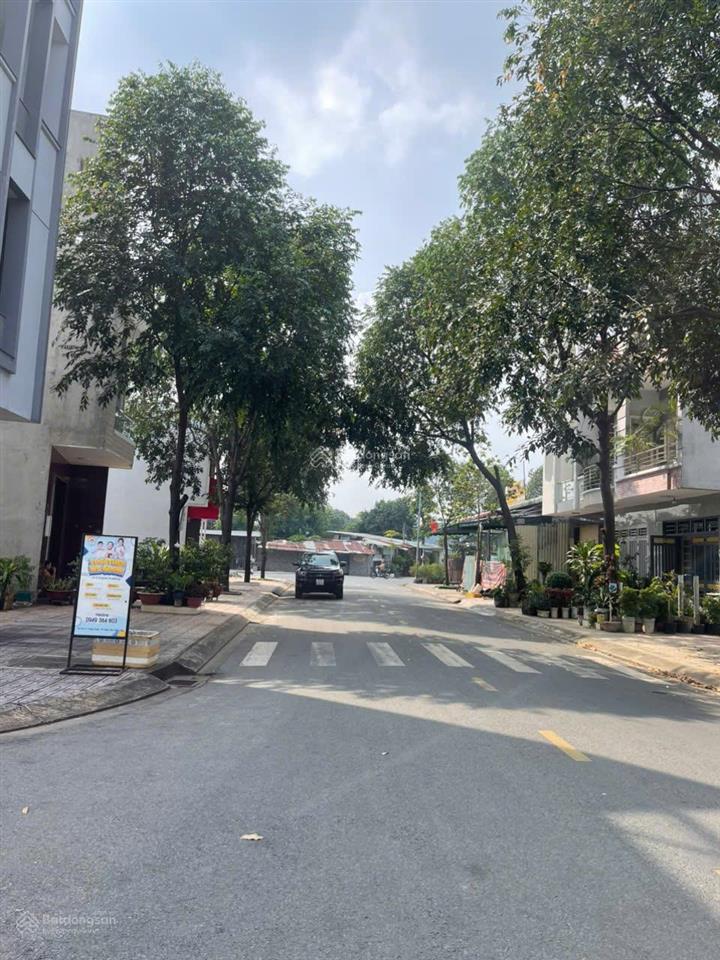 Đất bán đường d2 giáp á châu n3, giá 6,8 tỷ 90m2 hiếm có khó tìm siêu đẹp cần bán nhanh
