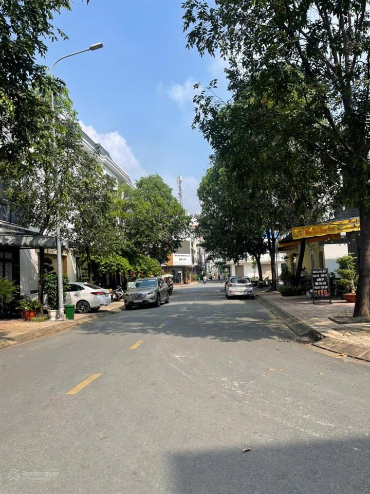 Đất bán đường d2 giáp á châu n3, giá 6,8 tỷ 90m2 hiếm có khó tìm siêu đẹp cần bán nhanh