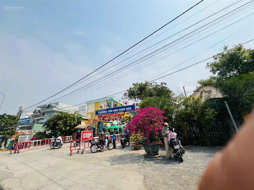 Đất tdc phổ quang ngay bình hoà 100m2 giá mềm 1,7 tỷ shr xây dựng ngay