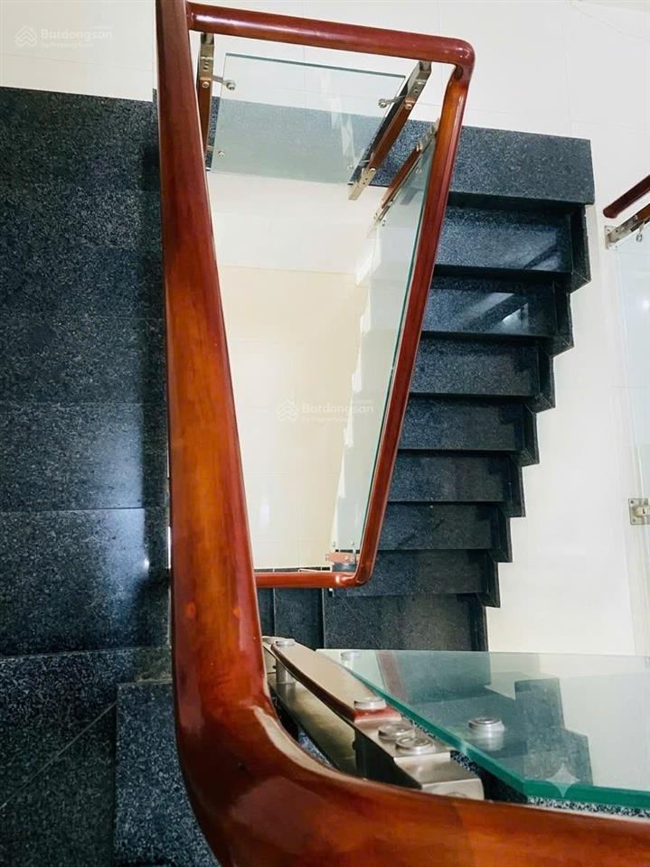 Nhà 3 lầu d12 kdc d2d giá 8,6 tỷ sẵn dòng tiền 18tr/th sổ sẵn hoàn công giá cực tốt thời điểm này