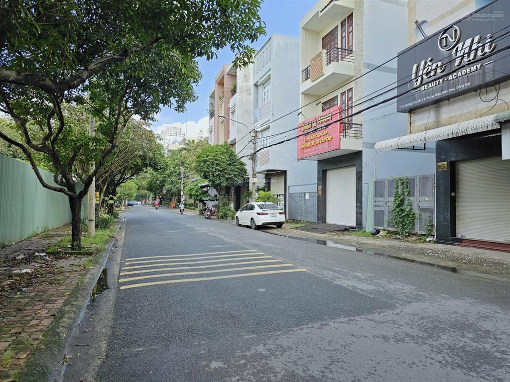 Nhà 3 lầu d12 kdc d2d giá 8,6 tỷ sẵn dòng tiền 18tr/th sổ sẵn hoàn công giá cực tốt thời điểm này