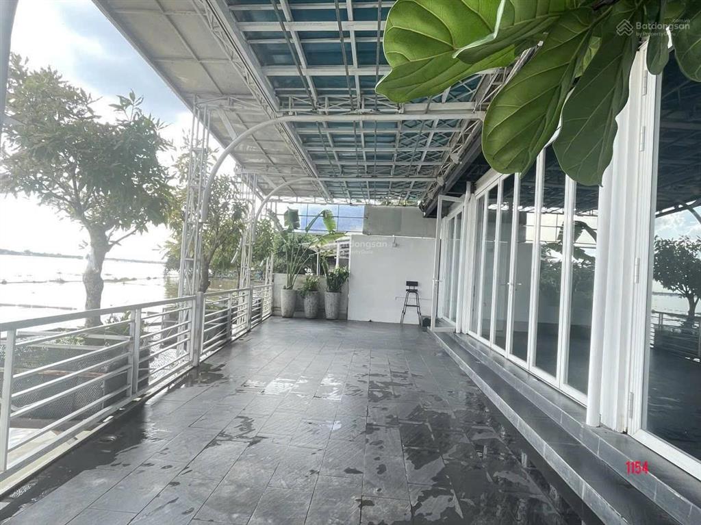 Kẹt tiền bán gấp 279m2 mt cmt8 siêu víp chỉ 15,9 tỷ dòng tiền cho thuê 50tr/th sổ sẵn công chứng