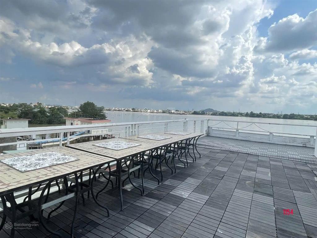 Kẹt tiền bán gấp 279m2 mt cmt8 siêu víp chỉ 15,9 tỷ dòng tiền cho thuê 50tr/th sổ sẵn công chứng