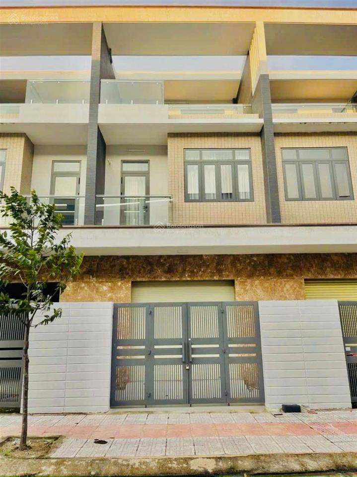 Nhà thô đường e4 kdc bửu long 3 giá 4,6 tỷ nhà 2 lầu sổ hồng hoàn công tự do hoàn thiện