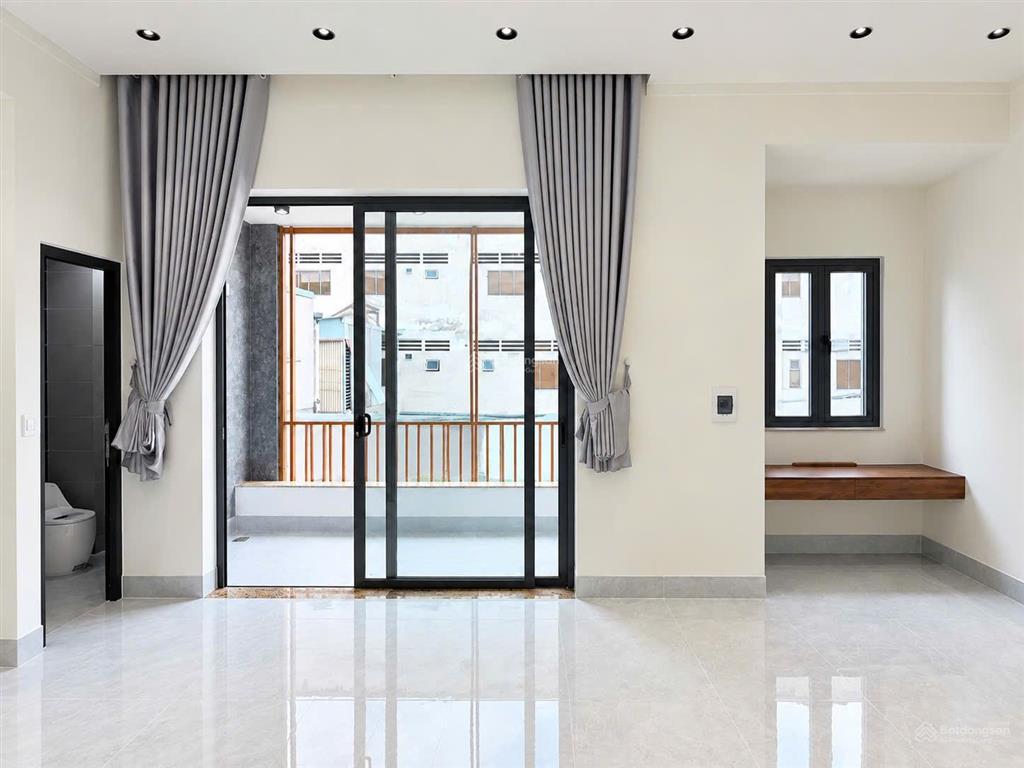 Nhà mới xây 4,15 tỷ ngay co.opmart biên hoà sổ riêng hoàn công vào ở ngay đường rộng 5m cực thoáng