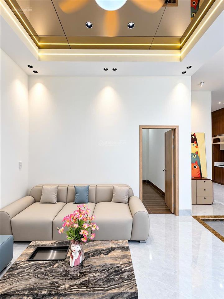 Nhà mới xây 4,15 tỷ ngay co.opmart biên hoà sổ riêng hoàn công vào ở ngay đường rộng 5m cực thoáng