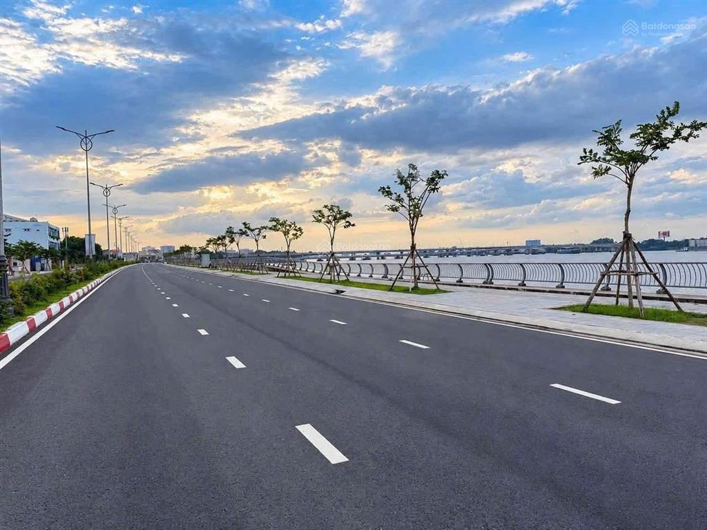 Bán đất bờ kè bửu long đường ven sông 120m2 ngang 7,6m giá 9,5 tỷ siêu đẹp kinh doanh