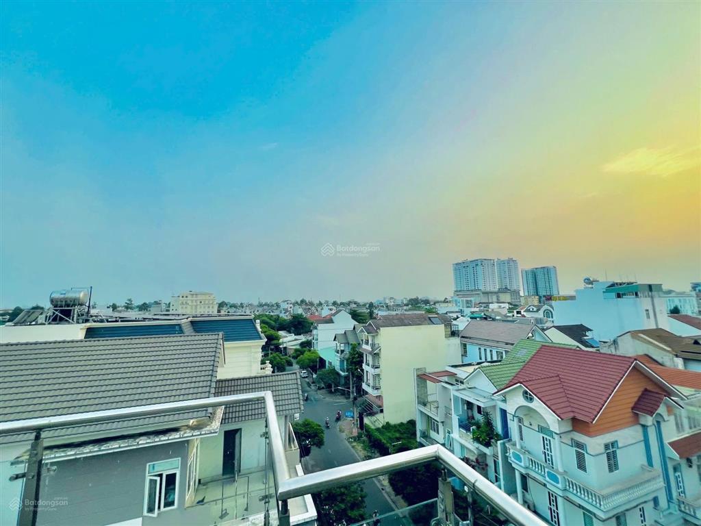 Cho thuê tòa nhà 16 phòng & sân thượng d2d góc 2 mặt tiền, giá chỉ 50tr/th cho làm chdv, homestay