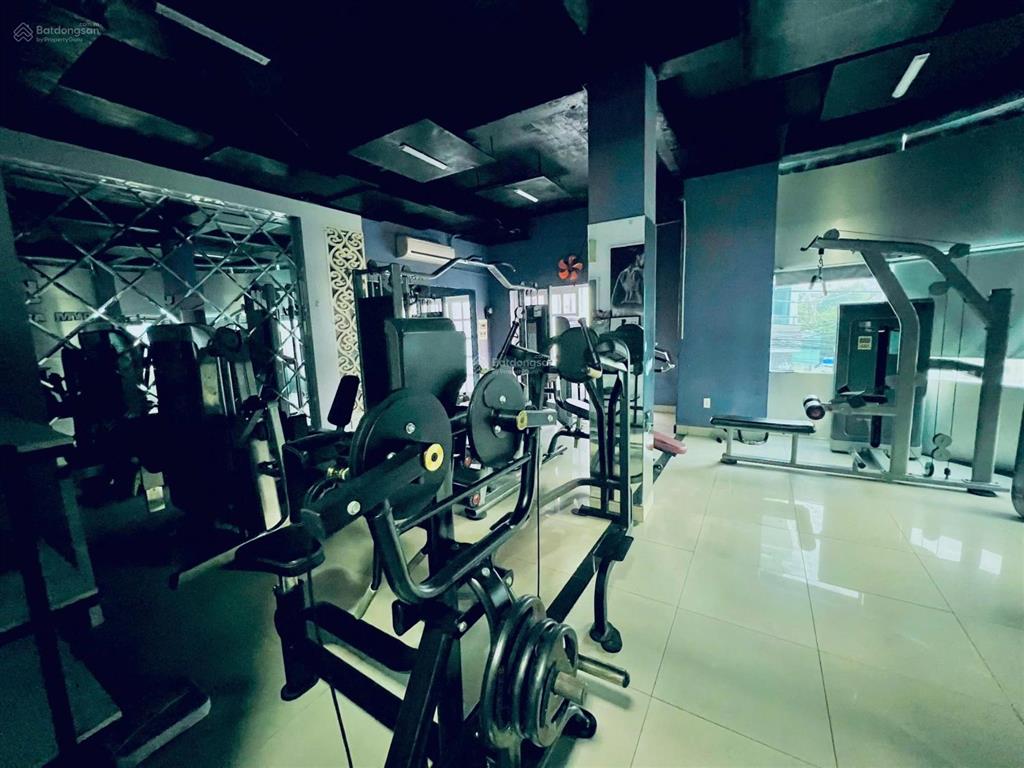 Cho thuê tòa nhà 16 phòng & sân thượng d2d góc 2 mặt tiền, giá chỉ 50tr/th cho làm chdv, homestay