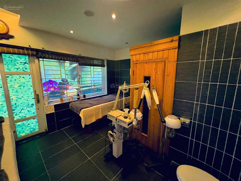 Cho thuê tòa nhà 16 phòng & sân thượng d2d góc 2 mặt tiền, giá chỉ 50tr/th cho làm chdv, homestay