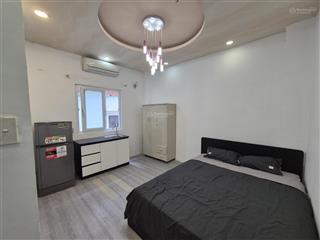 Phòng full nội thất có thang máy cửa sổ trời nguyễn đình chiểu phú nhuận