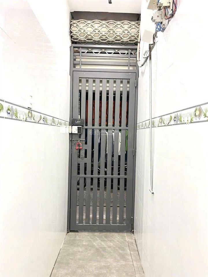 Studio dưới trệt full nội thất thoáng mát quang trung gần vincom