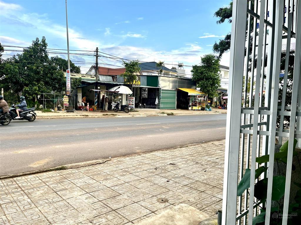 Bán nhà + đất mặt tiền quốc lộ 20, gần ngã 3 phi nôm. cách đà lạt 20km