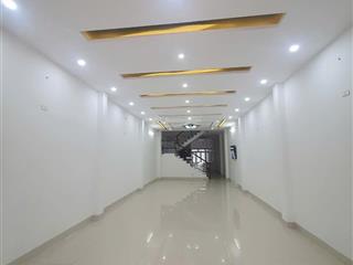 Nhà 3 tầng 5pn 5wc đường mẹ thứ