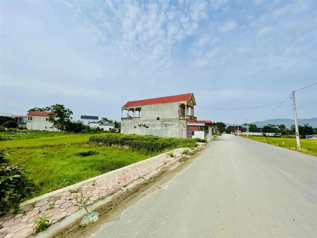 Cực rẻ  lô đất mặt đường kinh doanh rẻ nhất khu vực