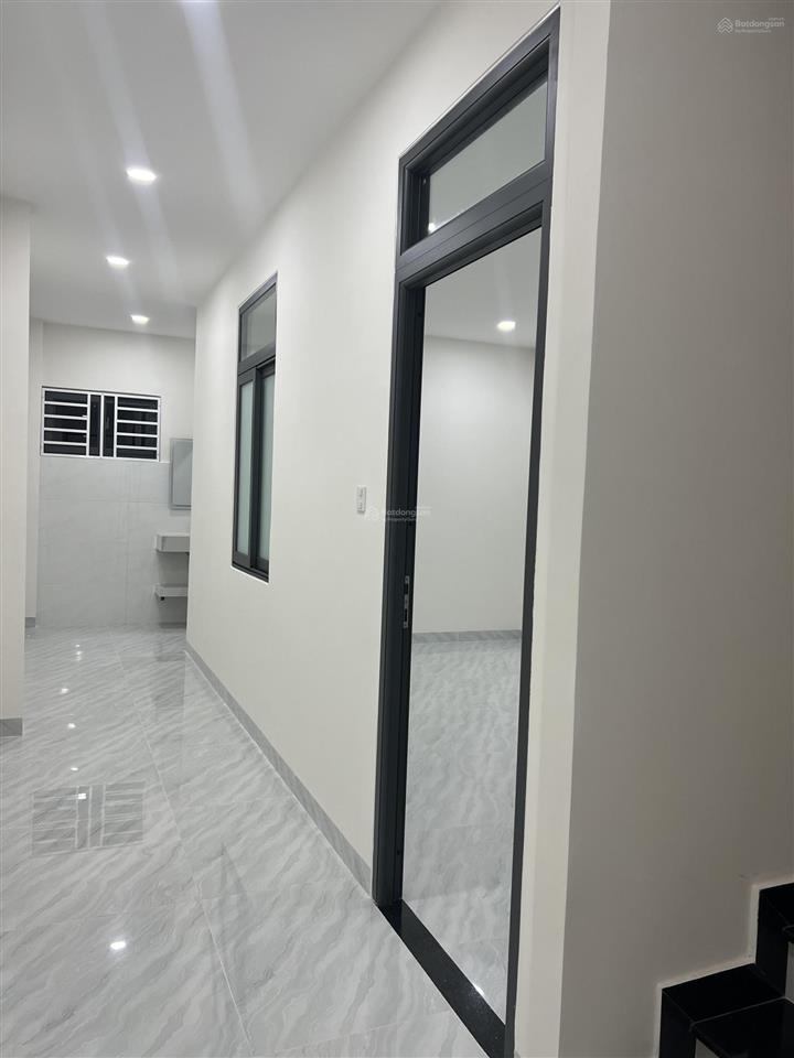 Bán nhà 2 tầng mặt tiền điện biên phủ cách biển nha trang 200m ngang 5m