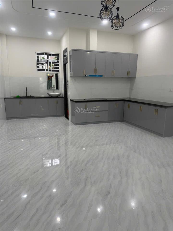 Bán nhà 2 tầng mặt tiền điện biên phủ cách biển nha trang 200m ngang 5m