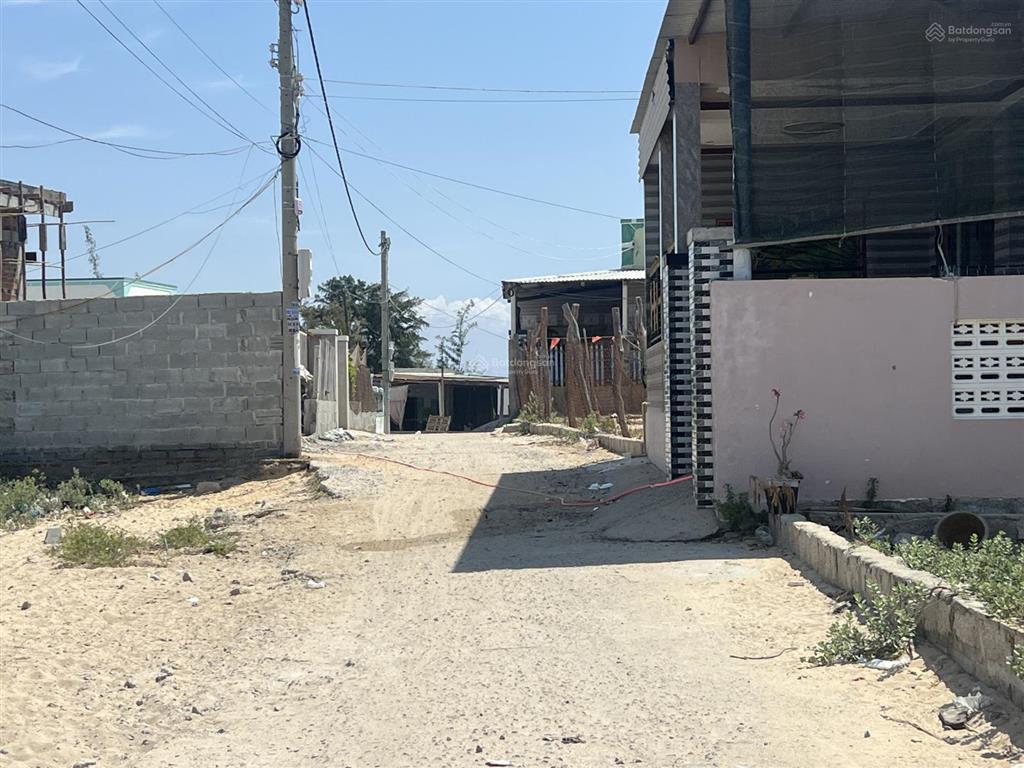 3 tỷ 5 đất biển sơn hải 300m2 thổ cư dt 312m2(300m2 thổ cư) đường ô tô vào tận đất