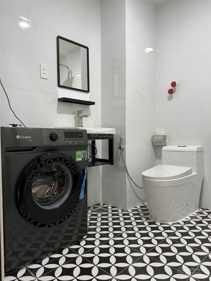 Bán nhà 130/ hồ bá kiện, dt 4m x 20m, hẻm 7.5m, 4 tầng, giá 15 tỷ tl