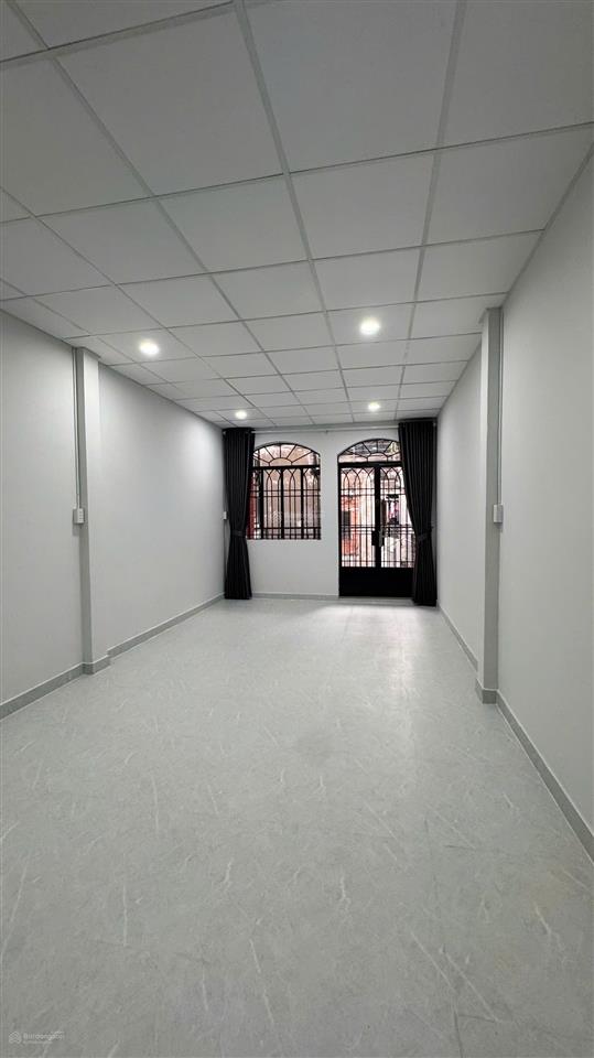 Cho thuê nhà 344/2, nguyễn duy dương, dt 4.6m*12.5m. 43.2 m2. gía 15 triệu/tháng tl