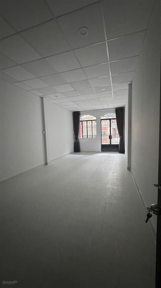 Cho thuê nhà 344/2, nguyễn duy dương, dt 4.6m*12.5m. 43.2 m2. gía 15 triệu/tháng tl