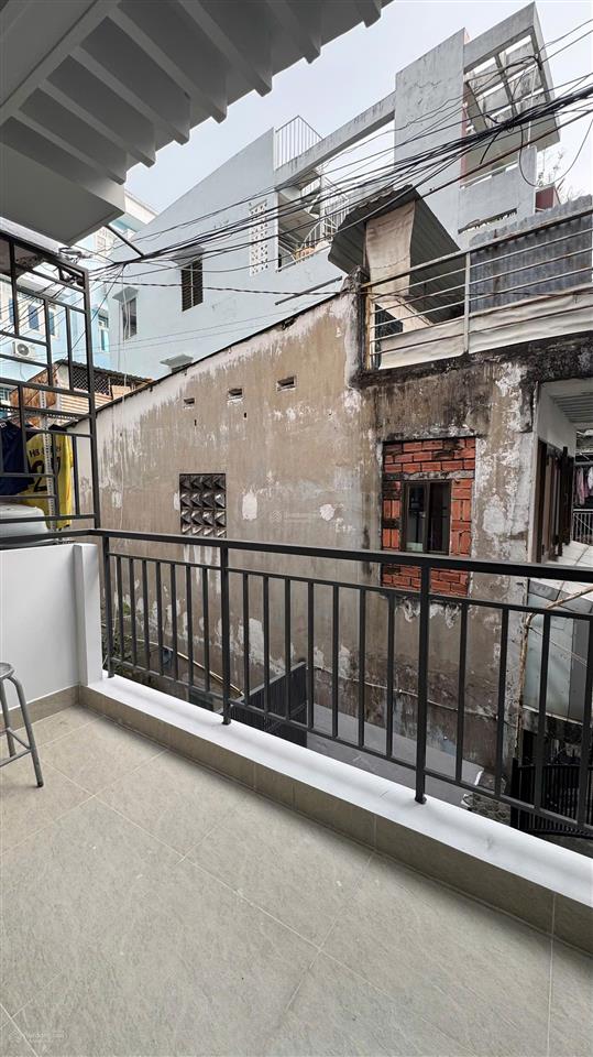Cho thuê nhà 344/2, nguyễn duy dương, dt 4.6m*12.5m. 43.2 m2. gía 15 triệu/tháng tl