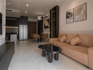 Bán căn hộ midtown nhà đẹp, nội thất mới, dt 81m2, 2pn, có ô xe hầm, giá tốt , giao dịch nhanh.