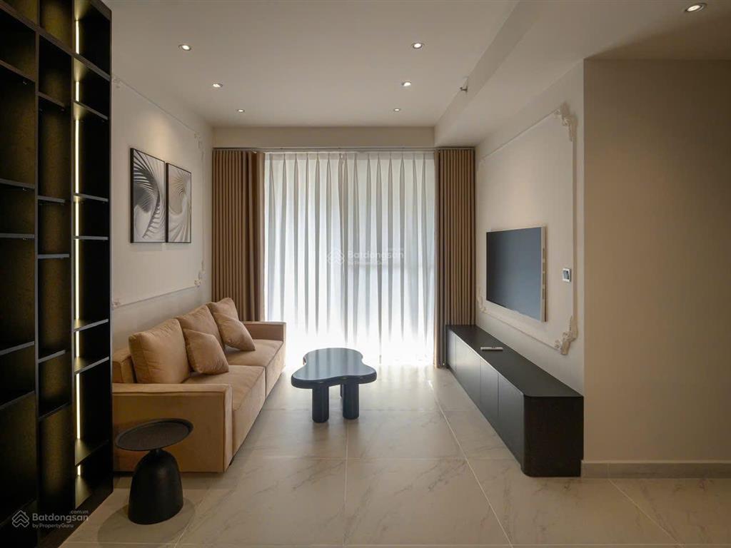Bán căn hộ midtown nhà đẹp, nội thất mới, dt 81m2, 2pn, có ô xe hầm, giá tốt , giao dịch nhanh.