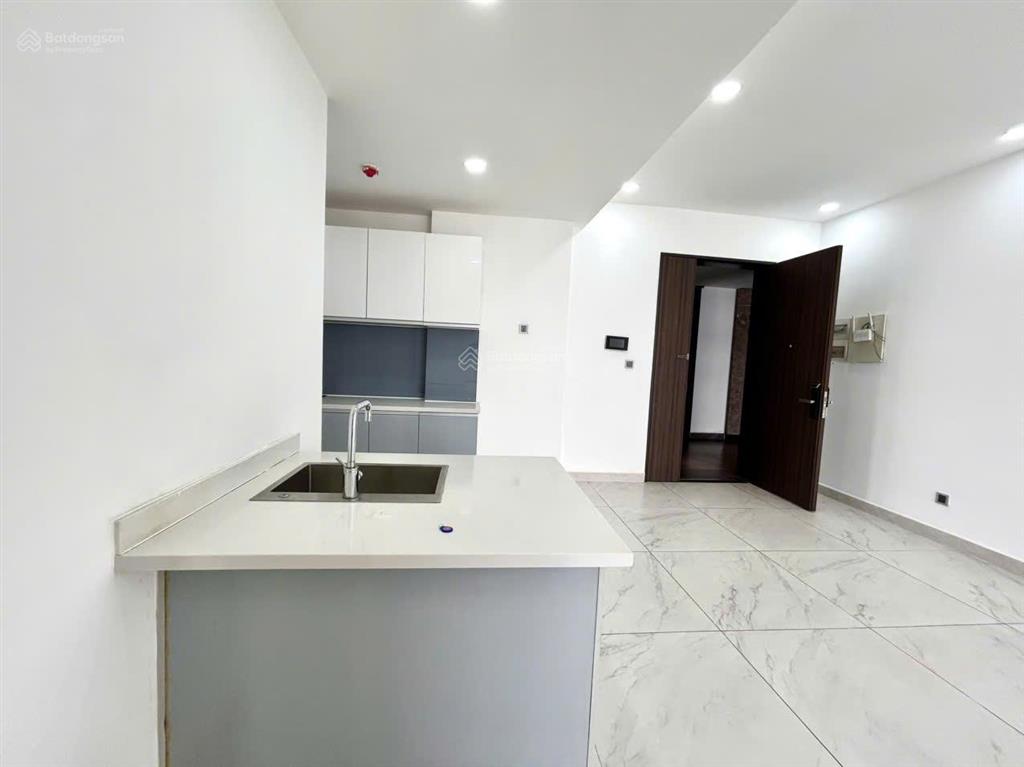 Bán căn hộ midtown giá siêu tốt! dt 81m2, 2pn  2wc, có ô xe hầm.  nhanh để chốt sớm!