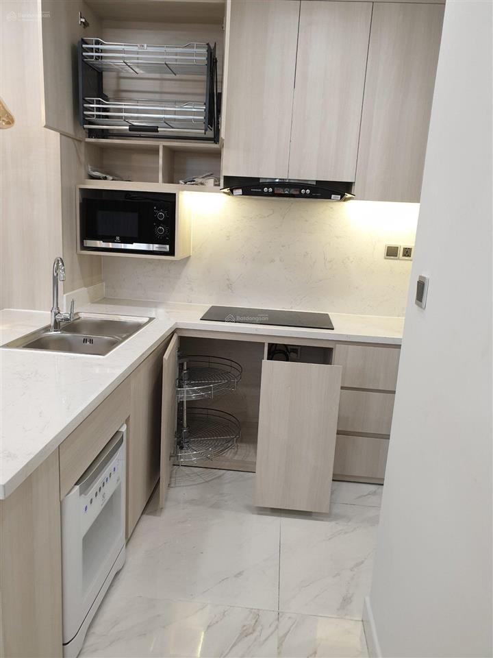 Bán gấp căn hộ midtown, dt 90m2, view đông nam, giá siêu tốt nhất!  ngay 0788 253 *** quyết thắng