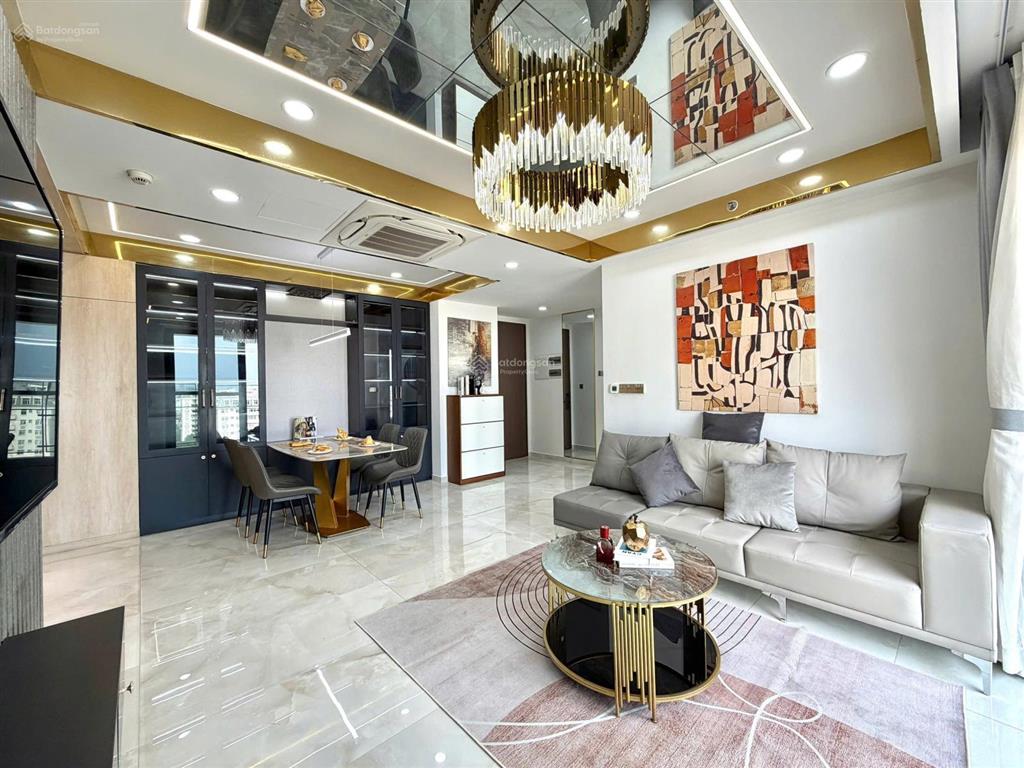 Bán nhanh căn 3pn view biệt thự, nội thất đẹp, ở liền tại, giá tốt.  0788 253 *** quyết thắng
