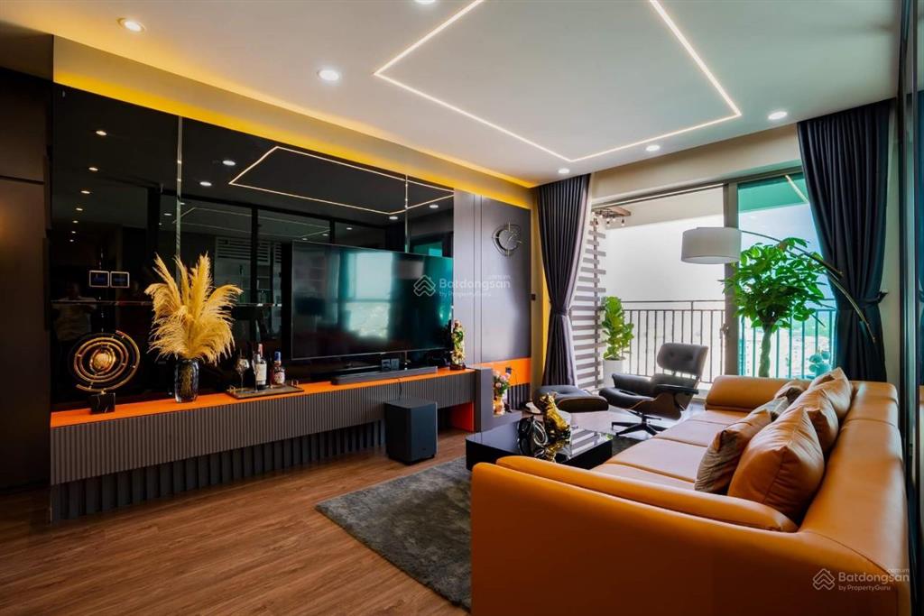Gấp gấp! cần bán căn hộ riviera point , dt 120m2, 3pn, 2 wc, căn góc tầng cao view sông. mua nhanh!