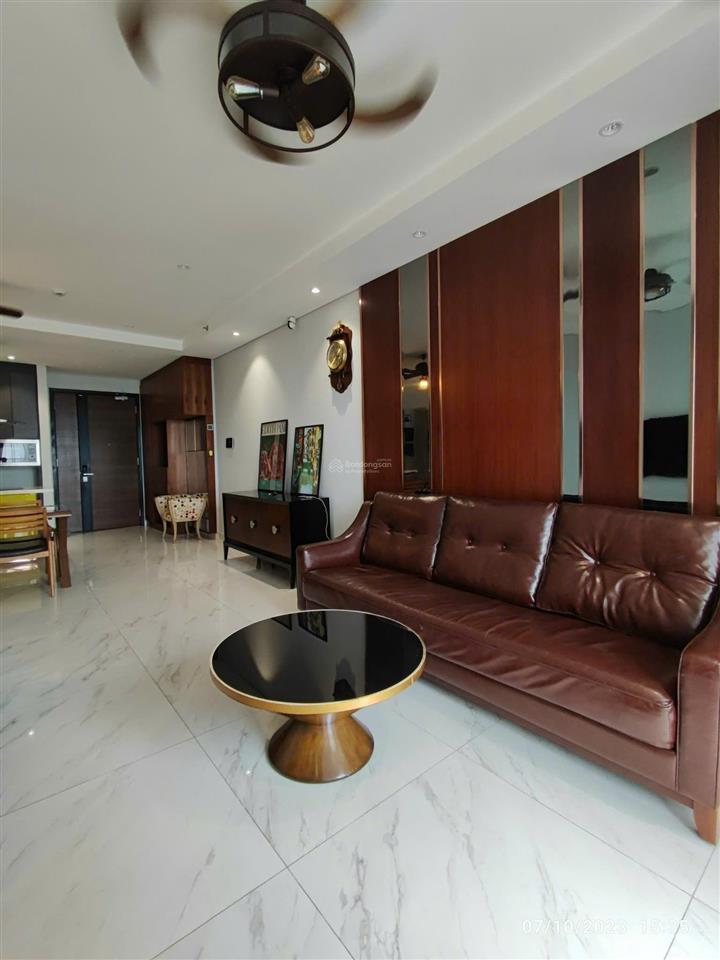 Bán căn hộ midtown, phú mỹ hưng. dt 130 m2, 3pn  3wc, full nội thất, view sông. giá đầu tư