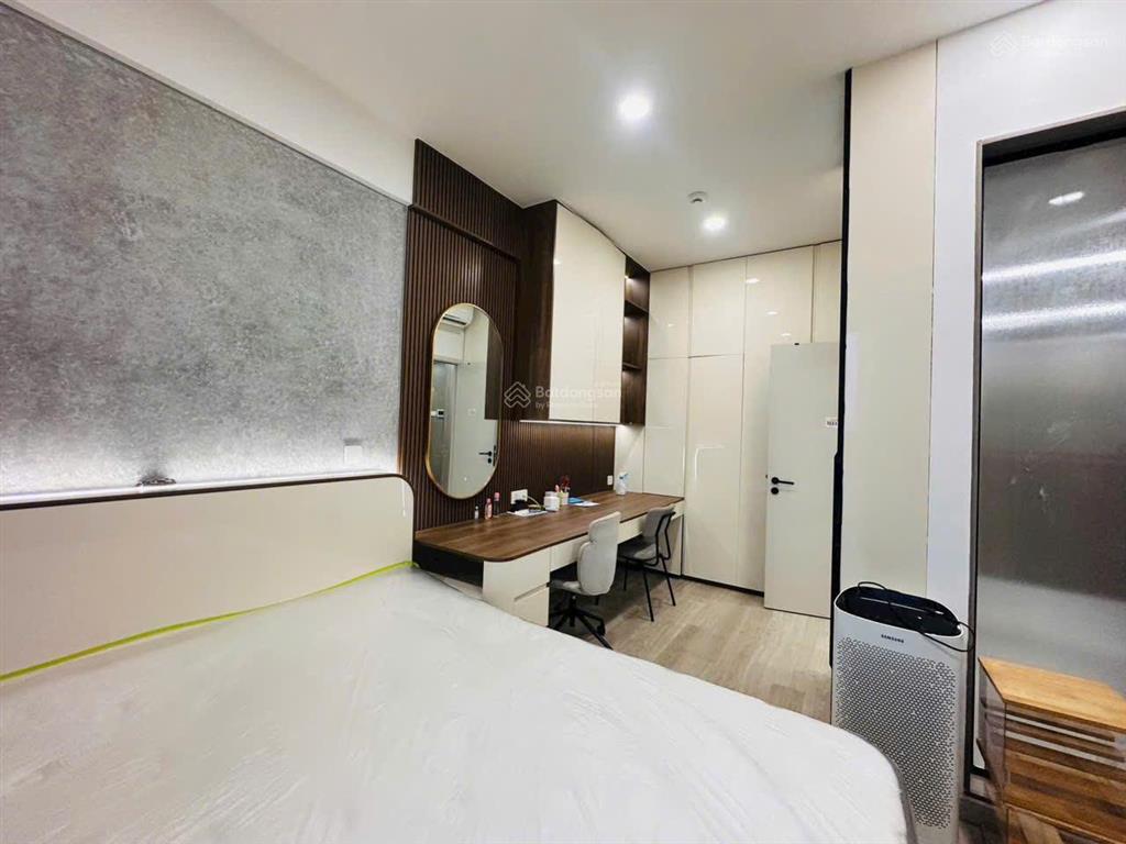 Cần bán căn diện tích lớn tại cardinal court phú mỹ hưng, dt 156m2, 3pn, căn góc, view thoáng.