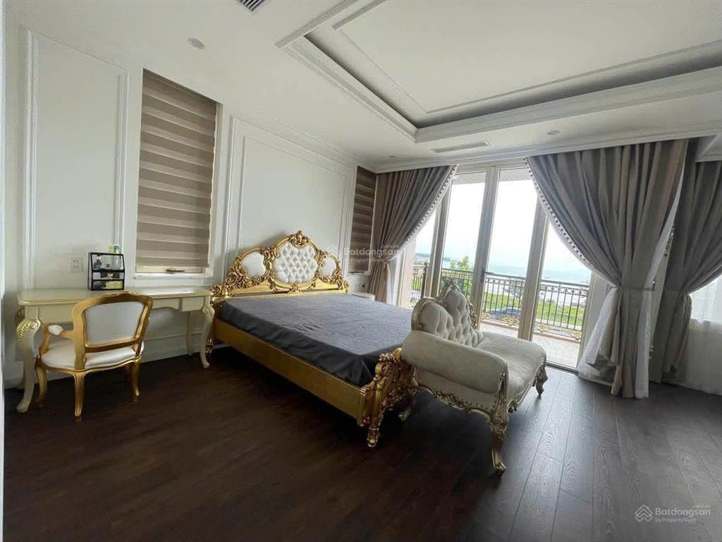 Cho thuê siêu phẩm villa mặt biển mỹ khê đường hoàng sa