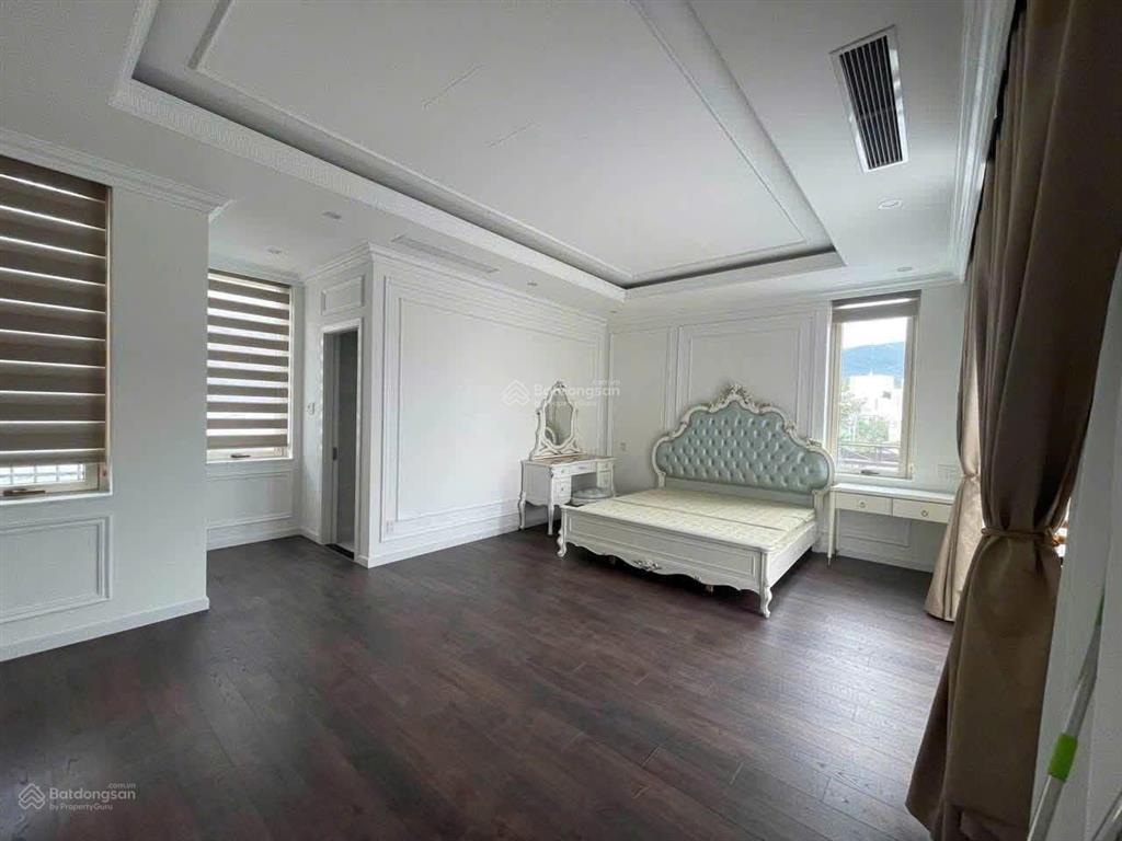 Cho thuê siêu phẩm villa mặt biển mỹ khê đường hoàng sa