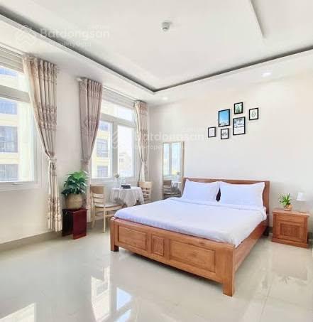 Cho thuê tòa 5 tầng khu minh mạng gần crown