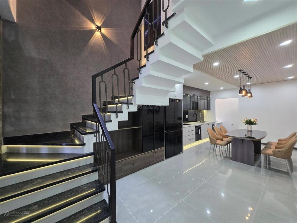 Bán nhà 3 tầng mặt tiền tôn đản, an khê, đà nẵng  giá 8.8 tỷ