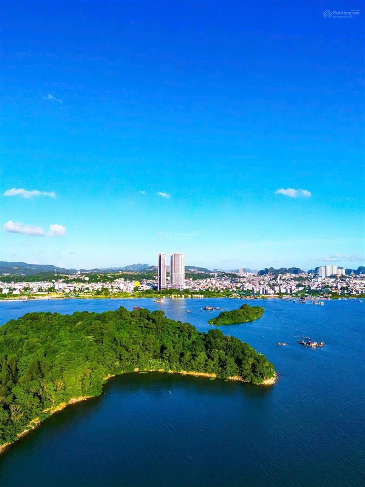 Cần bán gấp căn 2pn + view biển, vqmt, ngắm pháo hoa  giá tham khảo tốt trong khu vực