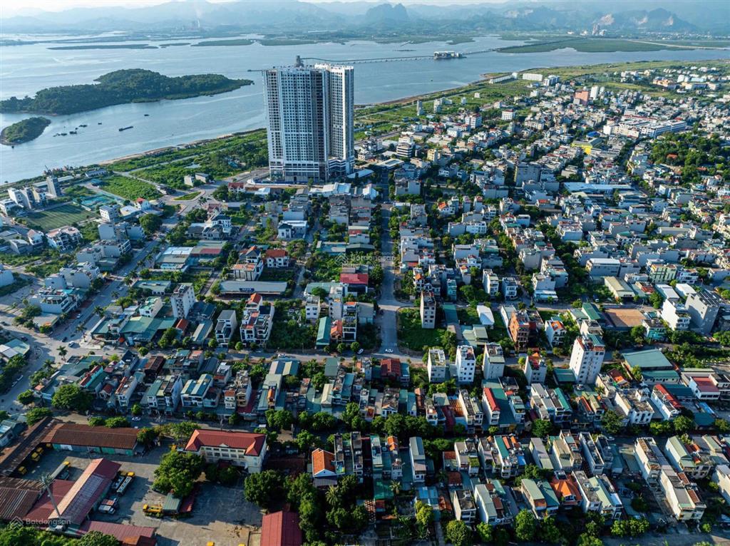 Cần bán gấp căn 2pn + view biển, vqmt, ngắm pháo hoa  giá tham khảo tốt trong khu vực