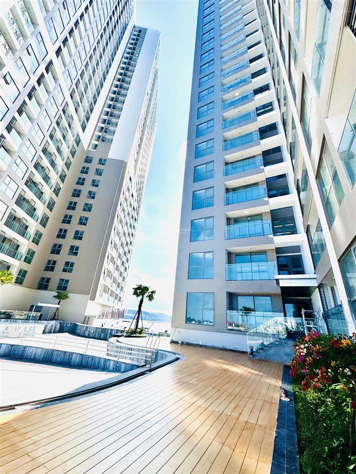 Cần bán gấp căn 2pn + view biển, vqmt, ngắm pháo hoa  giá tham khảo tốt trong khu vực