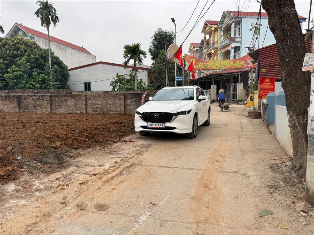 Chỉ 4xtr/m2 có ngay lô góc 2 mặt tiền, ôtô đỗ cửa tại thôn 2, làng hoa mê linh
