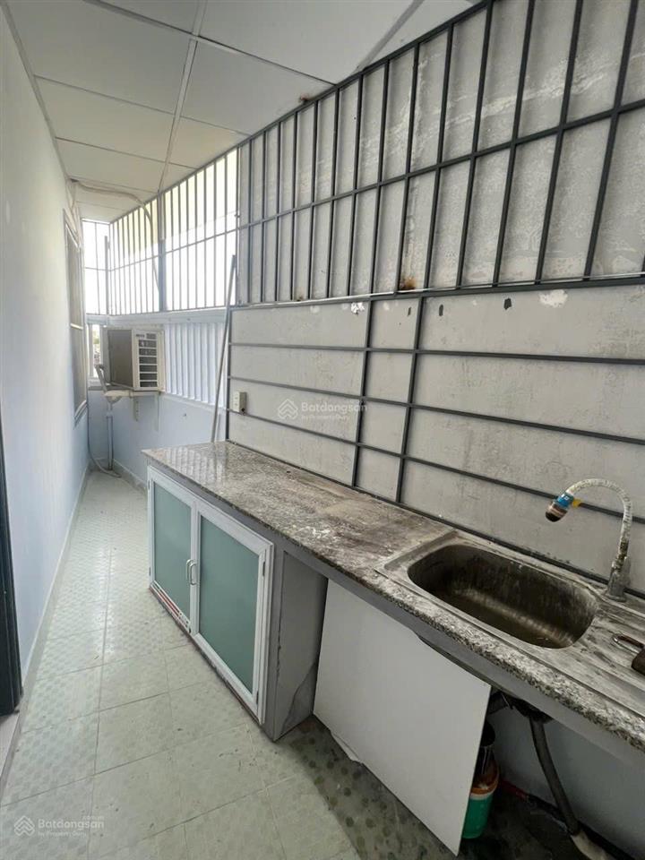 Bán chung cư 42m2 tại quận 1 giá 2,35 tỷ