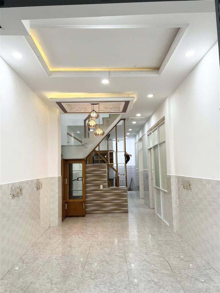 Bán nhà hxh 451/3 lê đức thọ p16, dtkv 65m2 có 1 lầu 4pn giá 5,8 tỷ