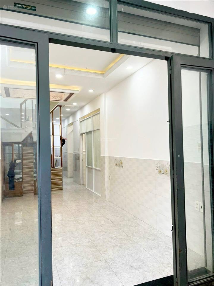 Bán nhà hxh 451/3 lê đức thọ p16, dtkv 65m2 có 1 lầu 4pn giá 5,8 tỷ
