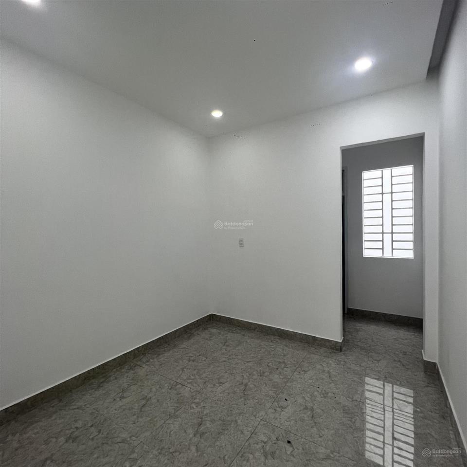 451/3 lê đức thọ, phường 16, dt 67m2 đất có 1 lầu gồm 4pn, giá 5,4 tỷ