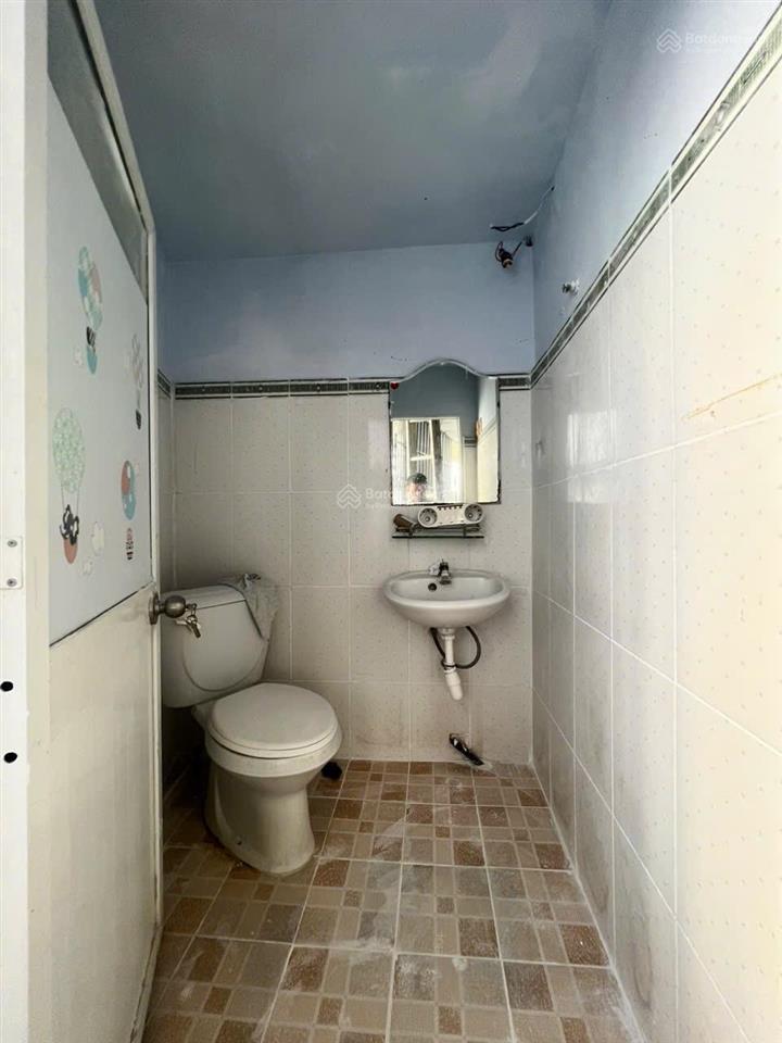 Bán chung cư 42m2 tại quận 1 giá 2,35 tỷ