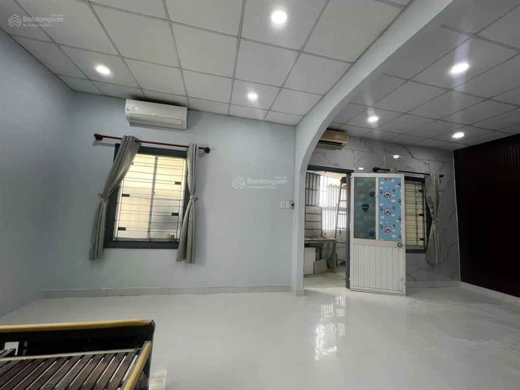 Bán chung cư 42m2 tại quận 1 giá 2,35 tỷ
